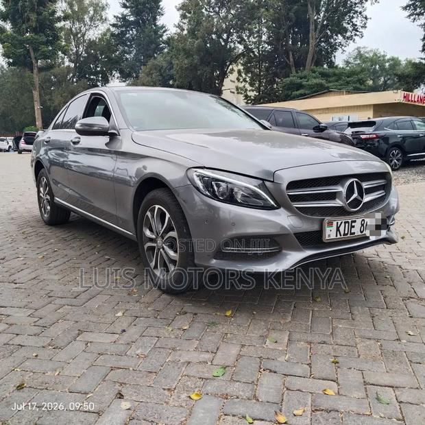 Mercedes-Benz C200 2014 Gray