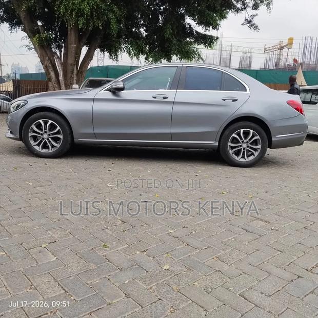 Mercedes-Benz C200 2014 Gray