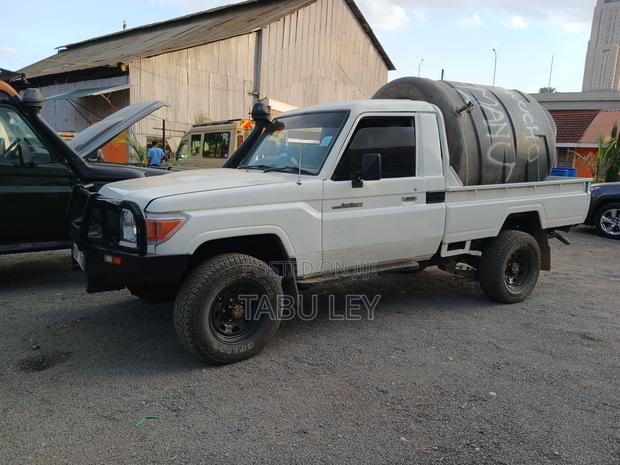 Toyota Land Cruiser 79 Series 2007 White