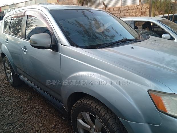 Mitsubishi Outlander 2009 Silver