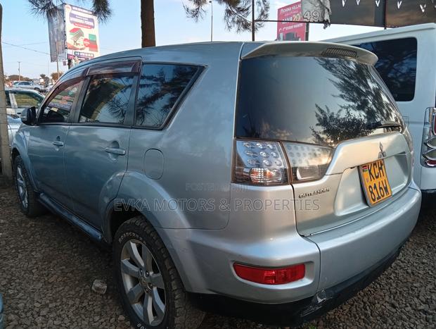 Mitsubishi Outlander 2009 Silver