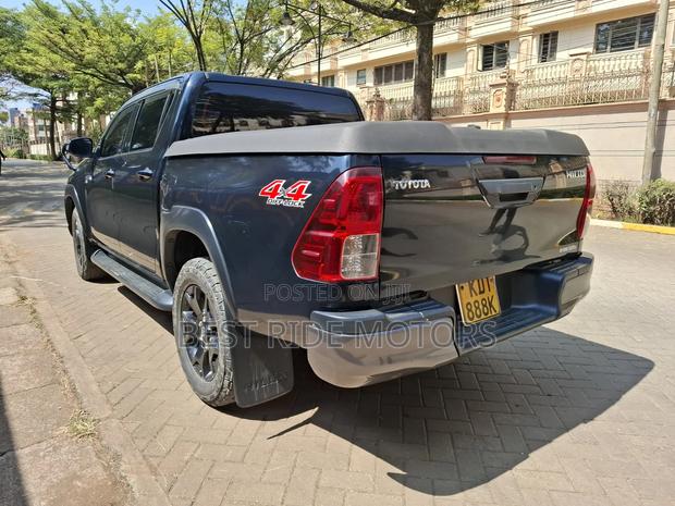 Toyota Hilux Revo Double Cab Deisel 2.4 AWD 2019 Black
