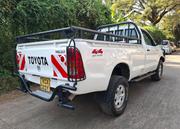 Toyota Hilux 2009 Pearl for sale