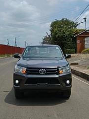 Toyota Hilux 2021 Gray for sale