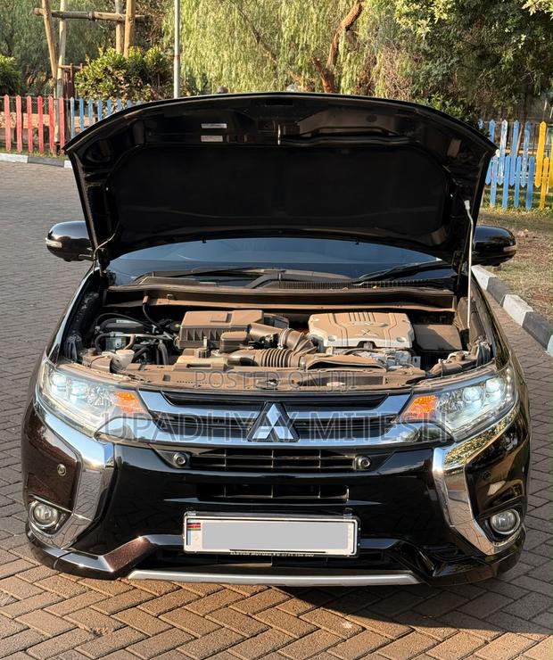 Mitsubishi Outlander 2017 Black