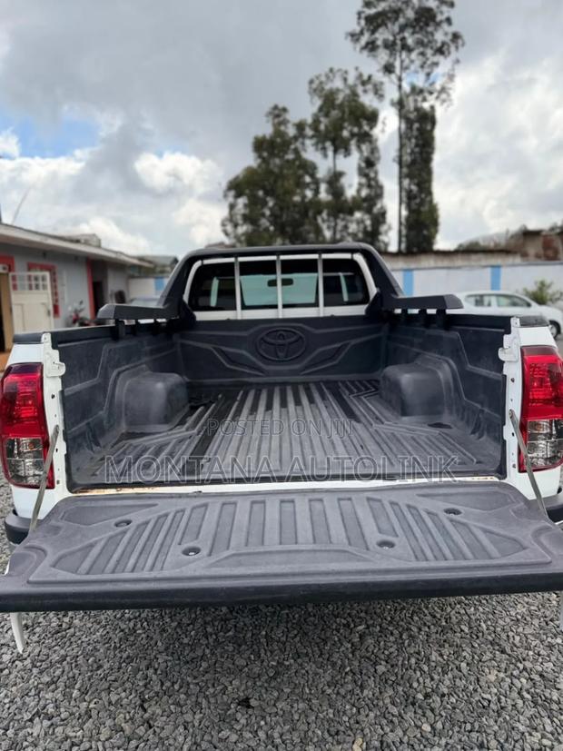 Toyota Hilux Revo Single Cab Deisel 2.4 RWD 2019 Pearl