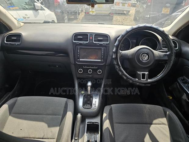 Volkswagen Golf Variant 2012 Blue