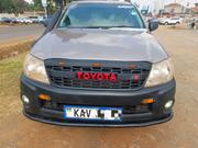 Toyota Hilux 2006 Brown for sale