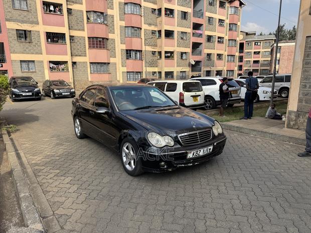 Mercedes-Benz C180 2007 Black