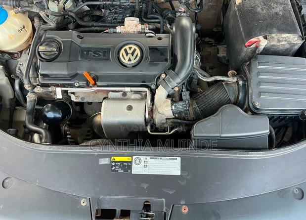Volkswagen Passat 2013 Blue
