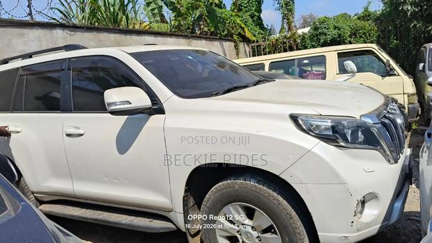 Toyota Land Cruiser Prado 2017 White