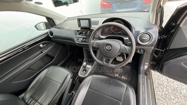 Volkswagen Up 2017 Black