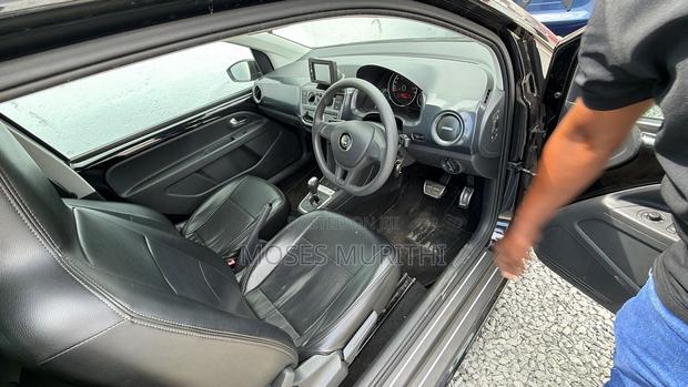 Volkswagen Up 2017 Black