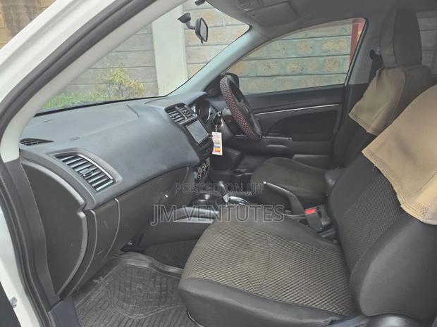 Mitsubishi RVR 2017 White