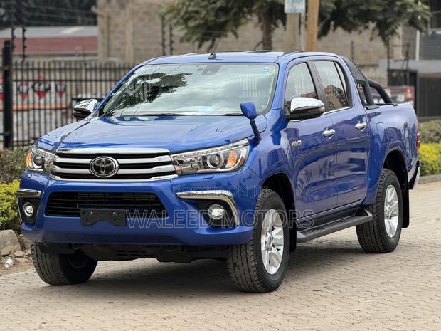 Toyota Hilux 2019 Blue