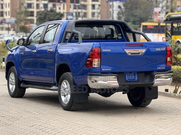 Toyota Hilux 2019 Blue