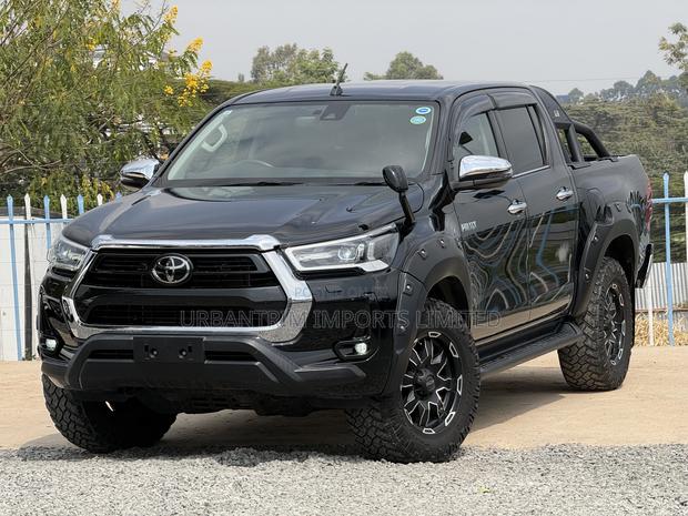 Toyota Hilux 2.4 Diesel 2020 Black