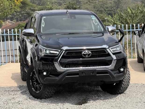 Toyota Hilux 2.4 Diesel 2020 Black