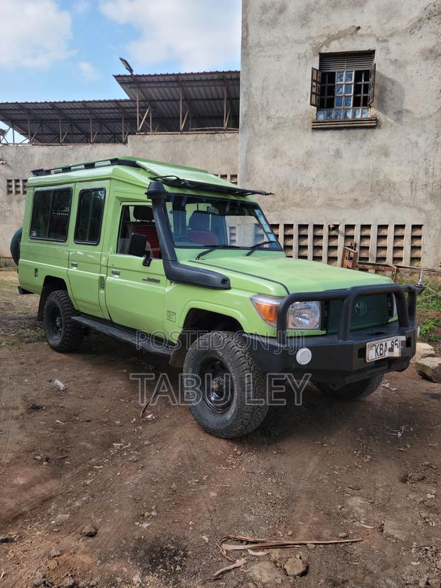 Toyota Land Cruiser 79 Series 2007 Green