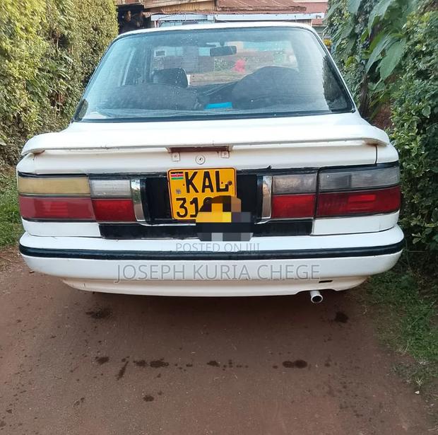 Toyota Corolla 1996 White