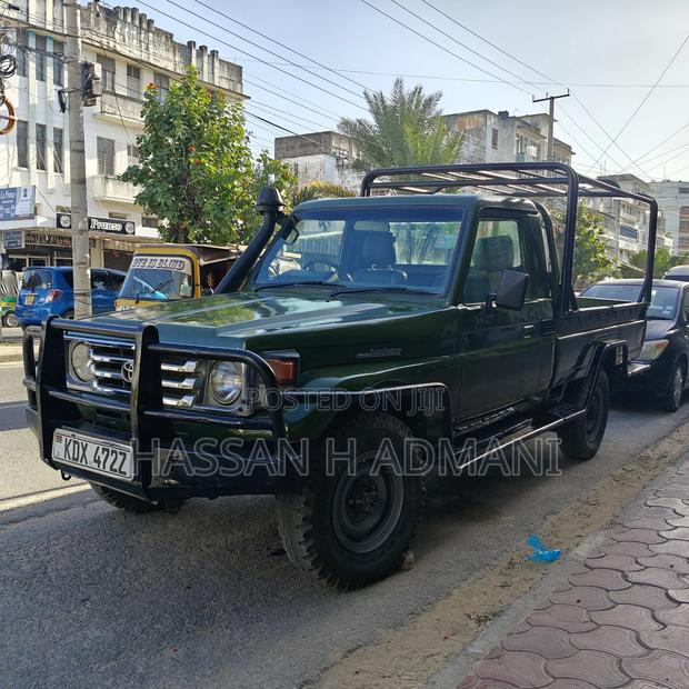 Toyota Land Cruiser 2007 Green