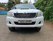 Toyota Hilux 2013 Pearl for sale