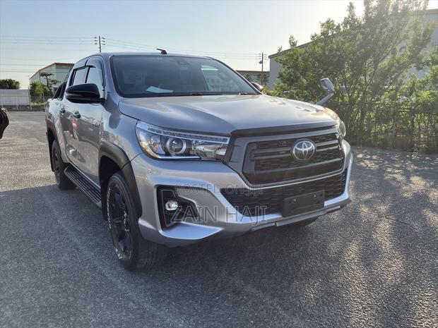 Toyota Hilux 2.4 Diesel 2020 Silver