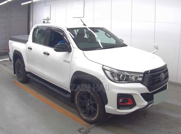 Toyota Hilux Revo Double Cab Deisel 2.4 AWD 2019 White