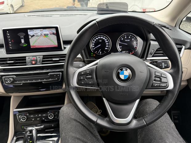 BMW 218i 2019 Red