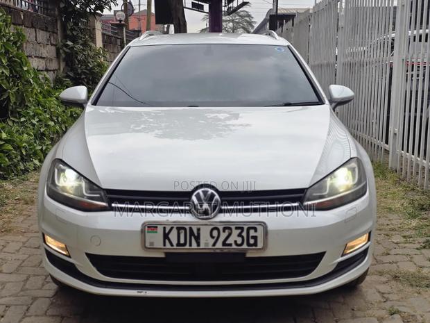Volkswagen Golf Variant 2016 White