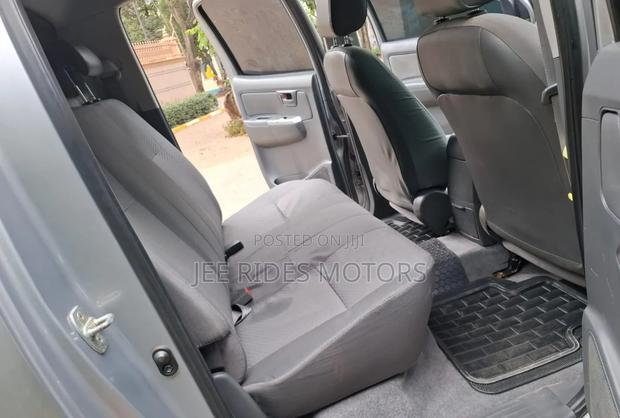Toyota Hilux 2015 Gray
