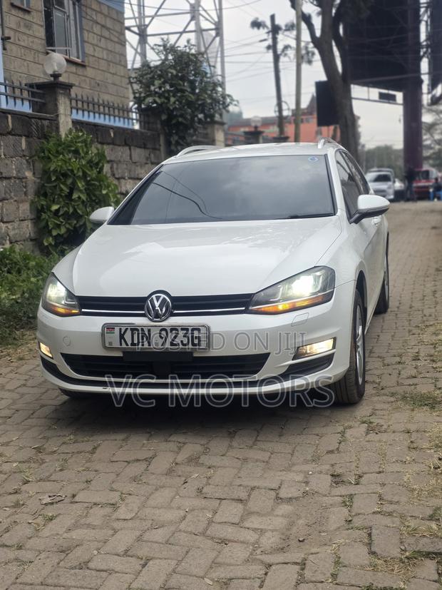Volkswagen Golf TSI S 4-Door FWD 2016 White
