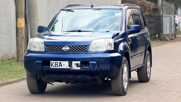 Nissan X-Trail 2000 Blue