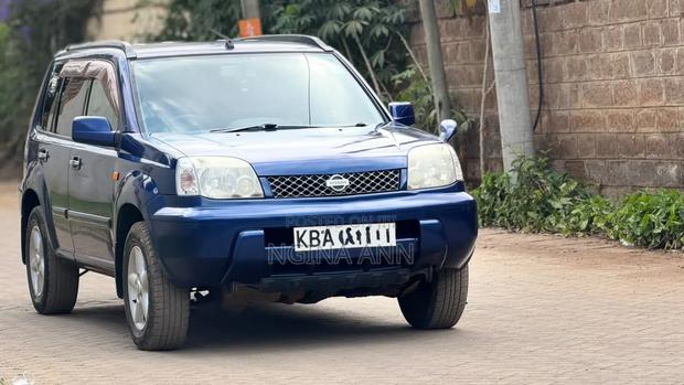 Nissan X-Trail 2000 Blue