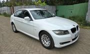 BMW 320i Sedan RWD 2011 White for sale