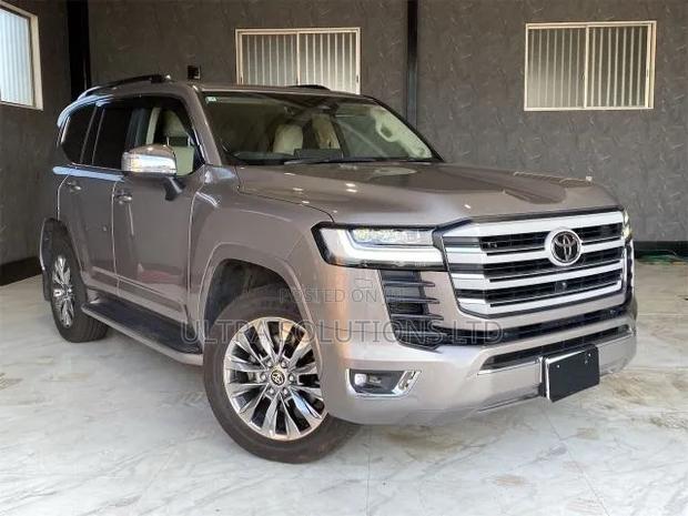 New Toyota Land Cruiser 2026 Gold