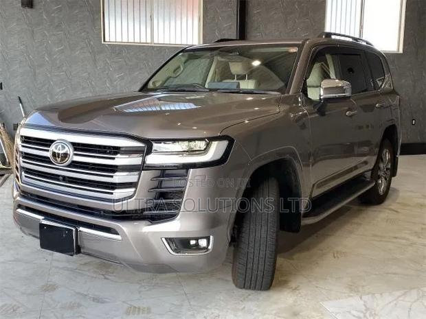 New Toyota Land Cruiser 2026 Gold