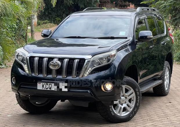 Toyota Land Cruiser Prado 2011 Black