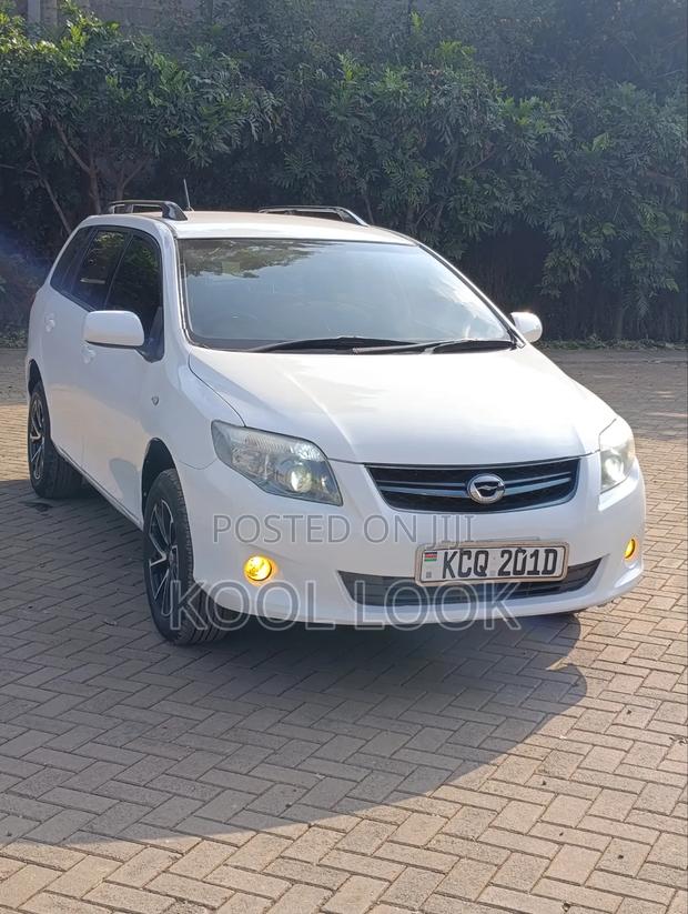 Toyota Corolla Fielder 2011 White