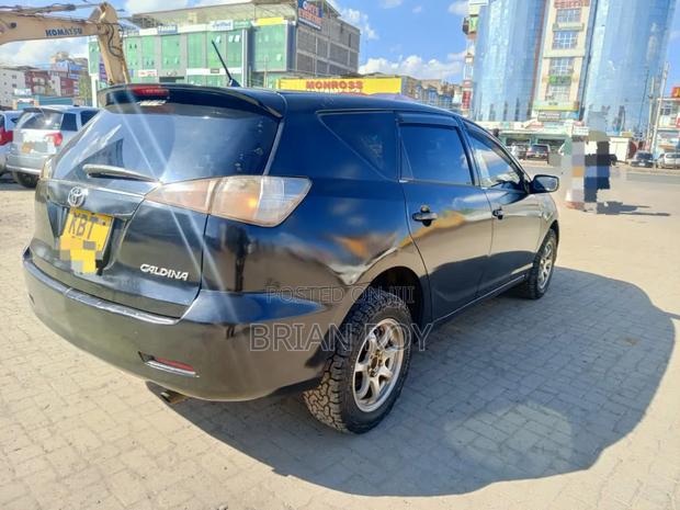 Toyota Caldina 2005 Black