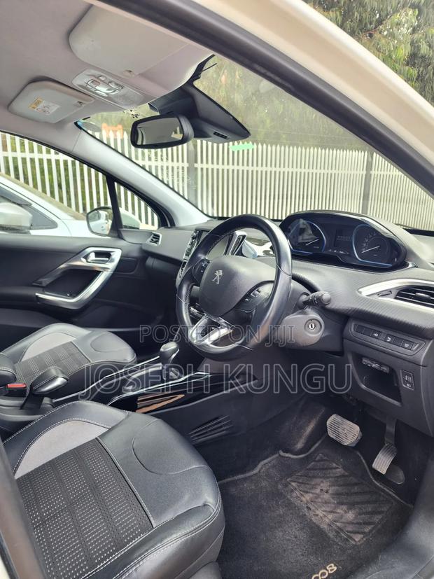 Peugeot 2008 2018 White