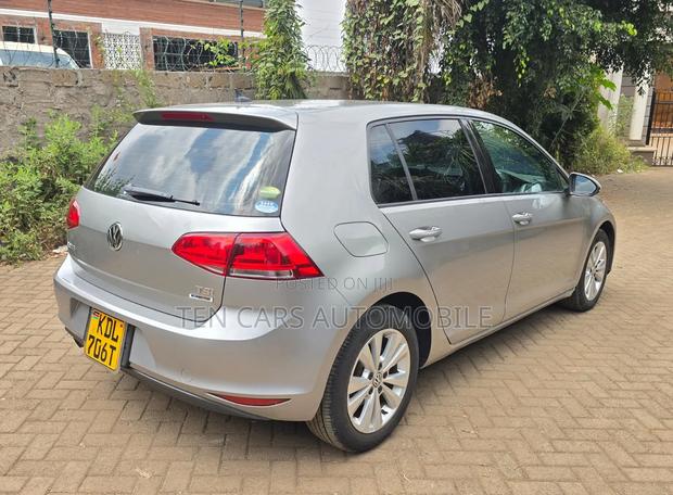 Volkswagen Golf 2016 Gray