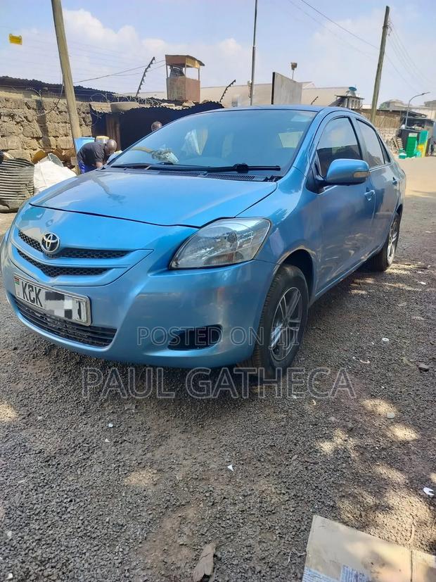 Toyota Belta 2009 Blue