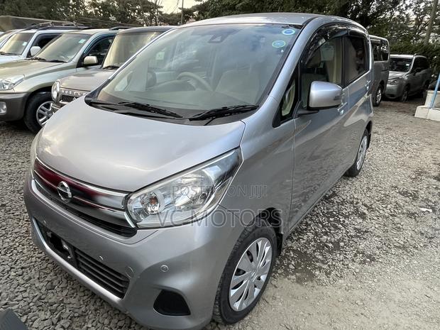 Nissan Dayz J 2018 Silver