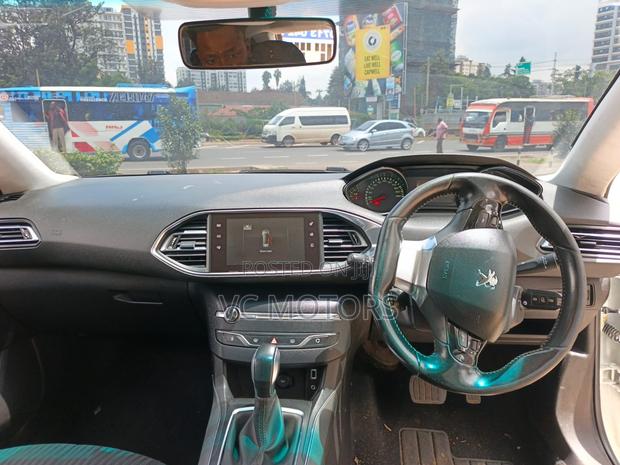 Peugeot 308 2015 White