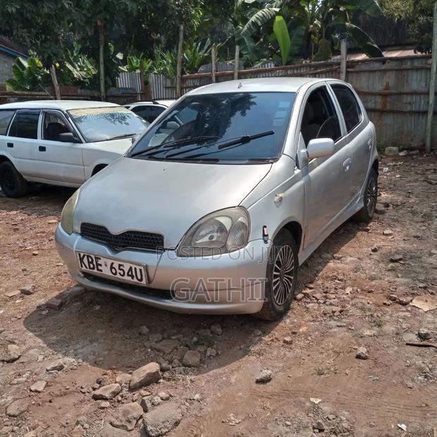 Toyota Vitz 2003 Silver