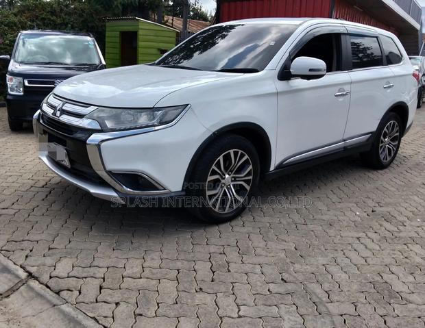 Mitsubishi Outlander 2016 White