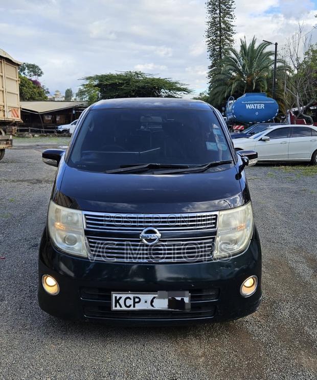 Nissan Elgrand 2010 Black