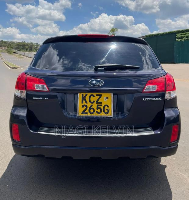 Subaru Outback 2013 Blue