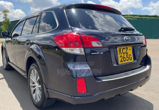 Subaru Outback 2013 Blue